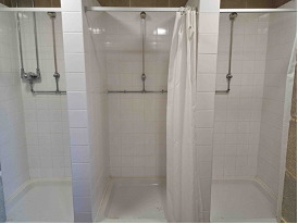 hanging / Shower Rooms