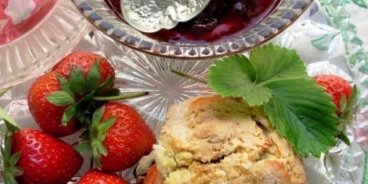Strawberry Cream Tea in the Garden